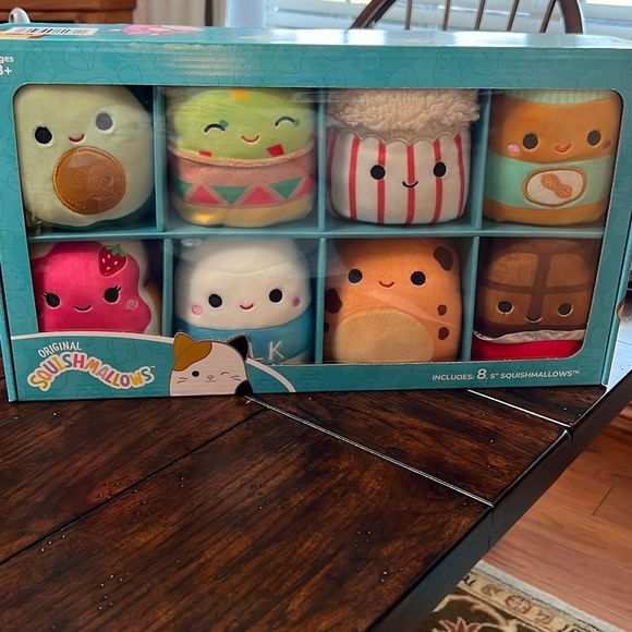 SQUISHMALLOWS 8 pack gift set Includes eight 5” SQUISHMALLOWS Stocking stuffers! - Picture 1 of 10